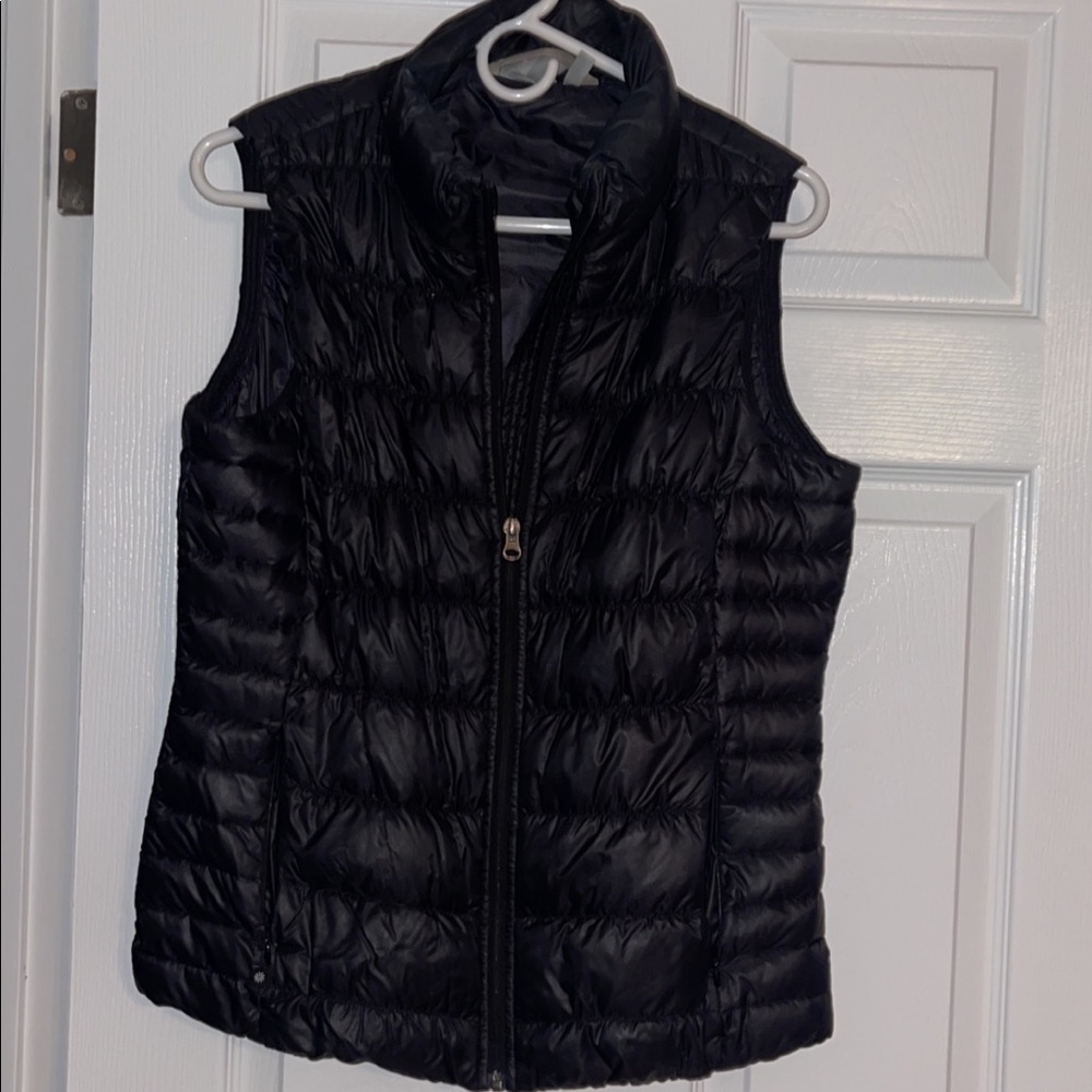 Athleta vest